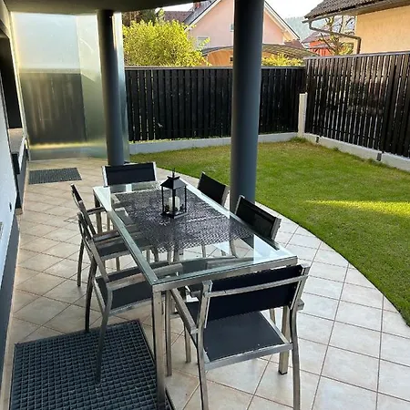 House Stars * Ljubljana