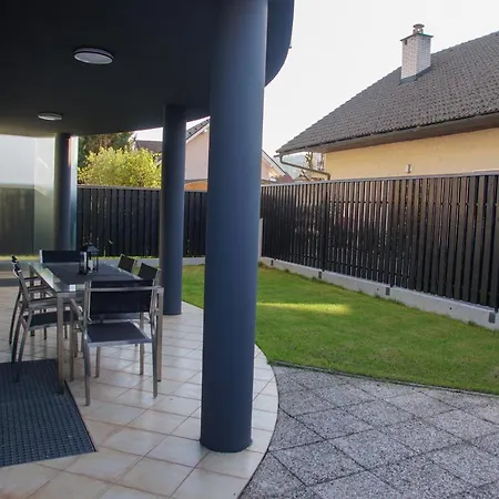 House Stars * Liubliana