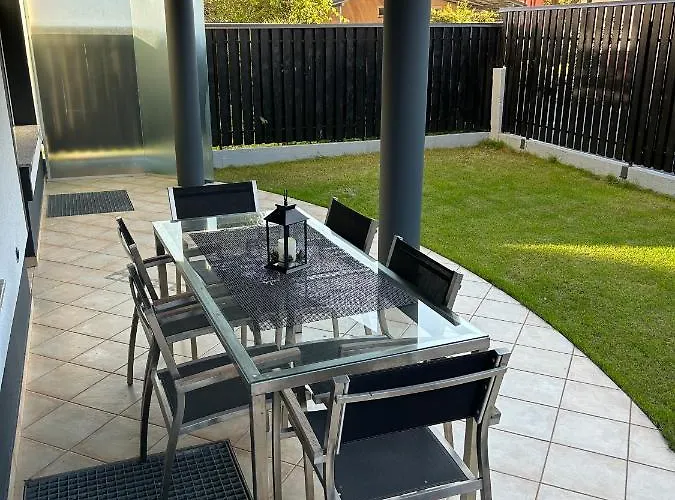 House Stars * Ljubljana